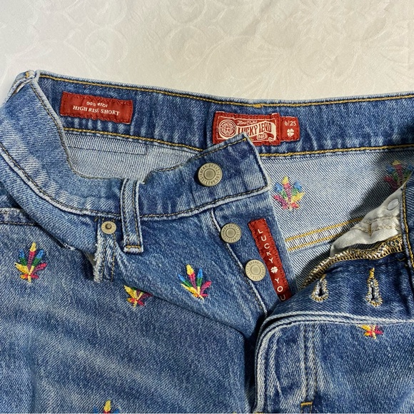 Lucky Brand 25 90’s Midi High Rise Short Lucky Legend Cutoff Frayed Embroidered - Picture 6 of 6